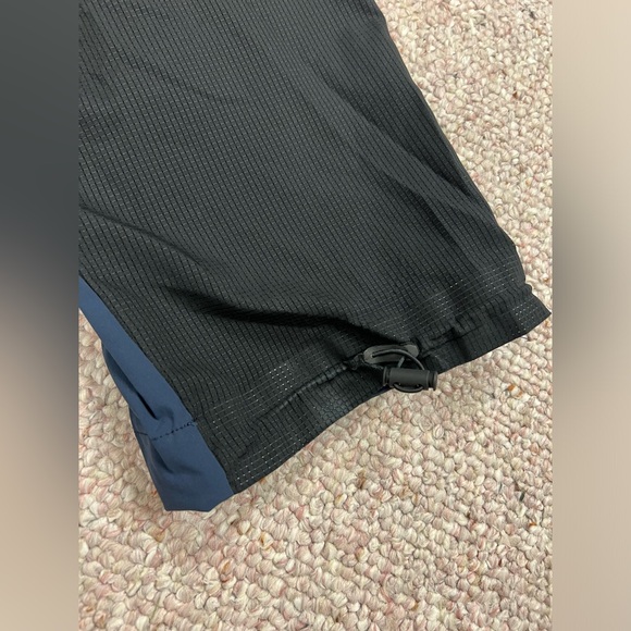 Mens OnCloud Track Pants - Picture 9 of 9